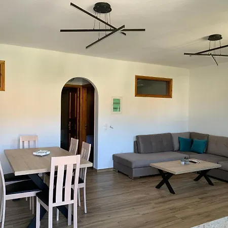 Holiday home Komis Crown - Luxury
