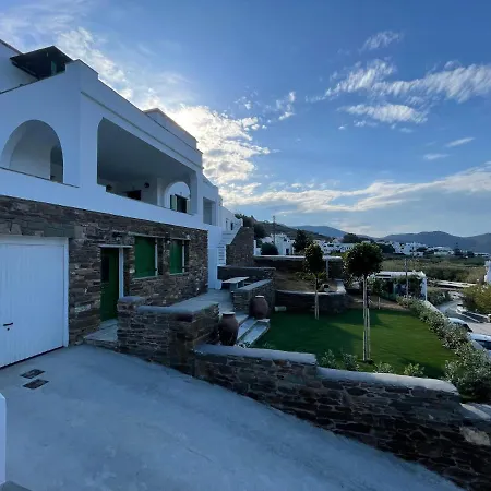 Komis Crown - Luxury Komi (Tinos)